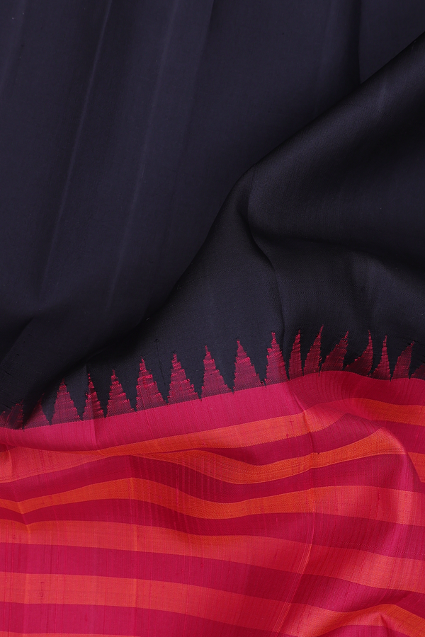 Kanchipuram Silk Saree In Black And Red With Half And Half