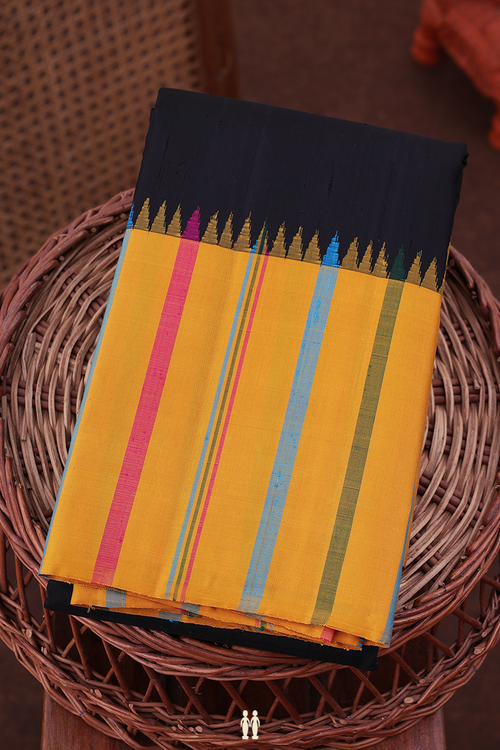 Kanchipuram Silk Saree In Black With Contrast Border