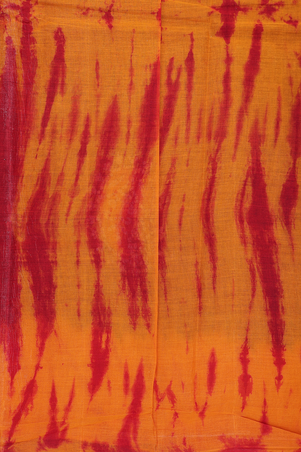 Ahmedabad Cotton Saree In Bottle Green With Paisley Motifs