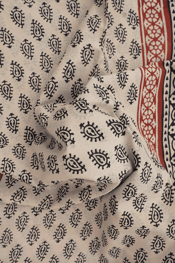 Allover Paisley Printed Motifs Off White Jaipur Cotton Saree