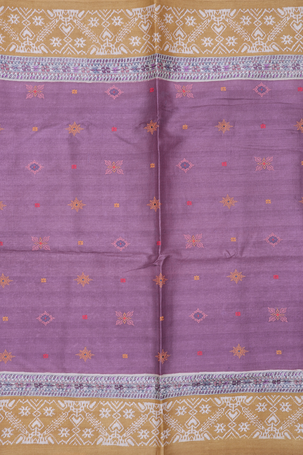 Tussar Silk Saree In Light Purple With Threadwork Buttas