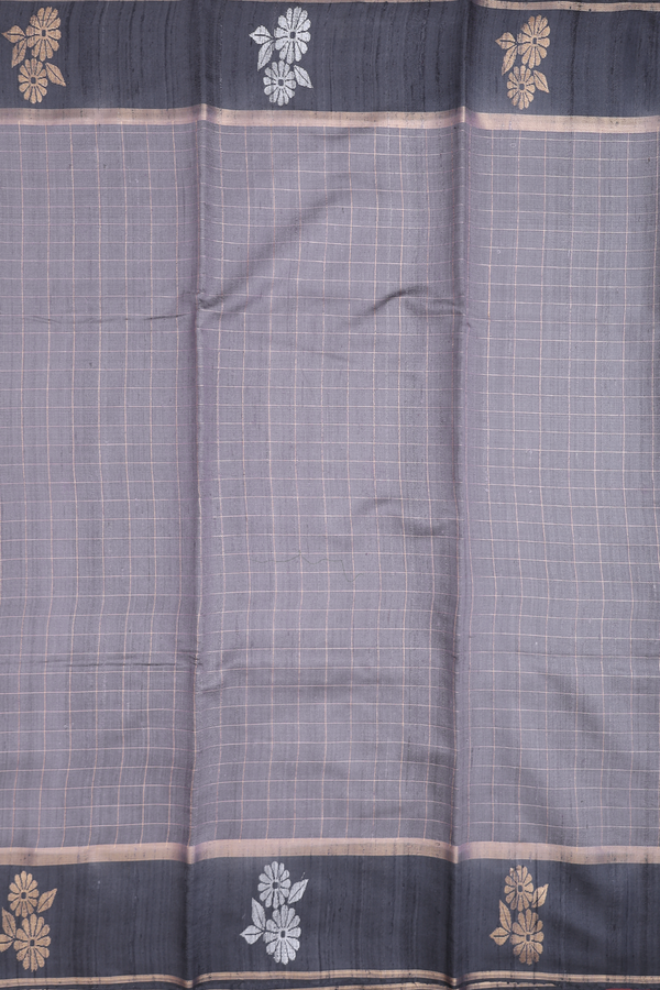Jute Saree In Grey With Checks Design
