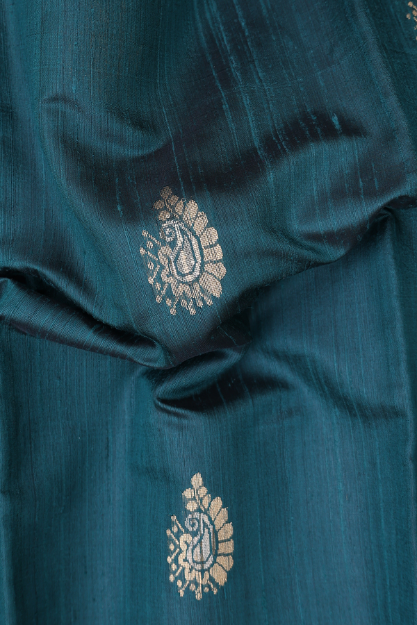 Jute Saree In Green With Paisley Buttas