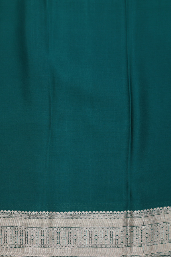 Mysore Silk Saree In Green With Vanasingaram Design