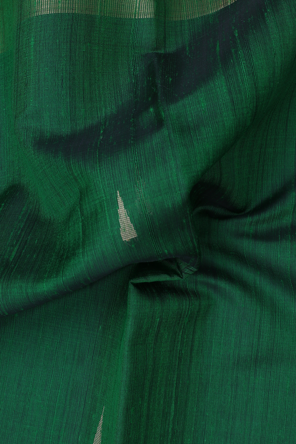 Jute Saree In Green With Temple Buttas