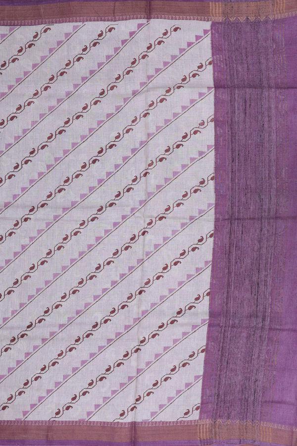Tussar Silk Saree In Cream Color With Diagonal Design