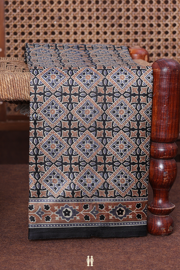 Printed Silk Saree In Black With Diamond Design