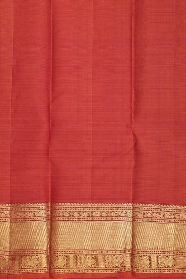 kanchipuram Silk Saree In Maroon With Peacock Buttas