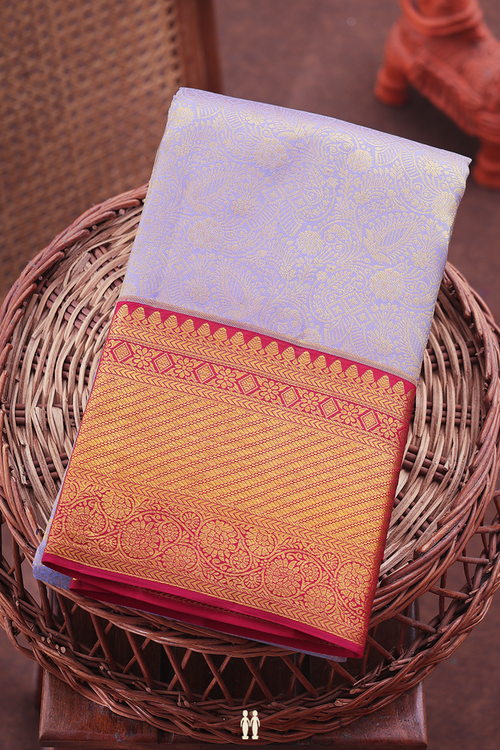 Kanchipuram Silk Saree In Pastel Purple With Floral Design