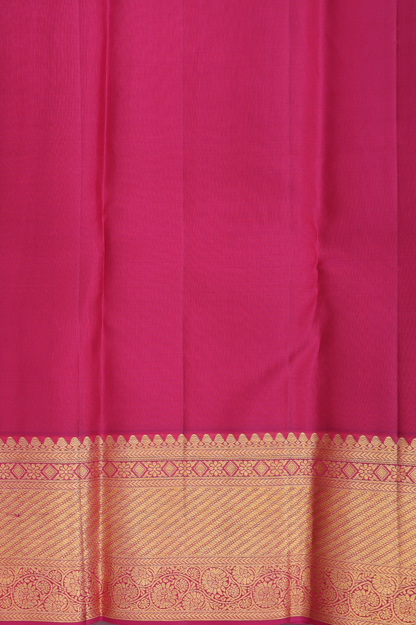 Kanchipuram Silk Saree In Pastel Purple With Floral Design