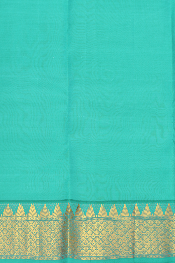 Kanchipuram Silk Saree In Green With Zari Buttas