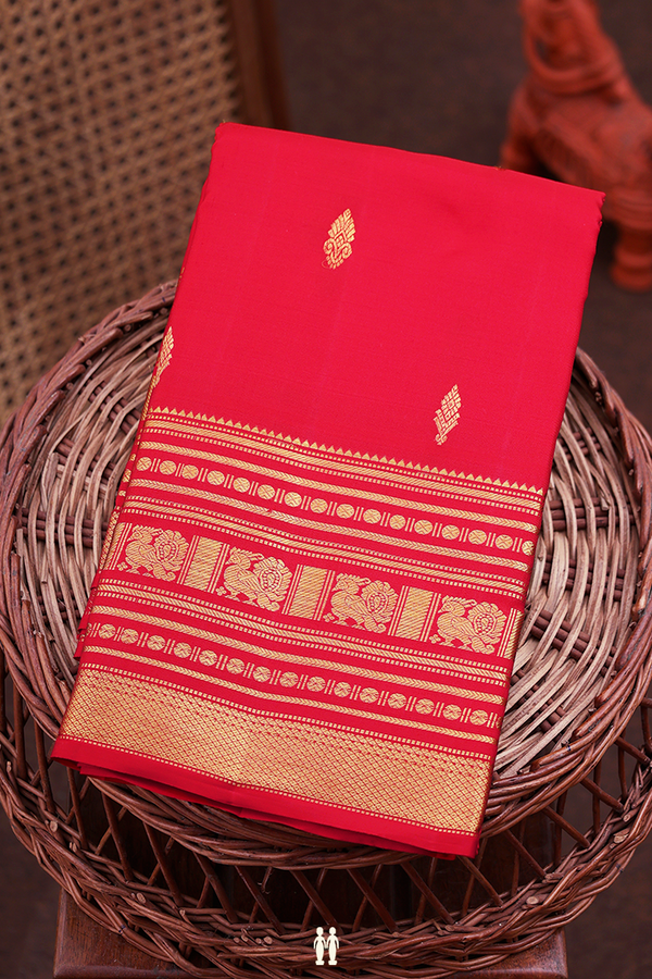 Kanchipuram Silk Saree In Scarlet Red With Zari Buttas