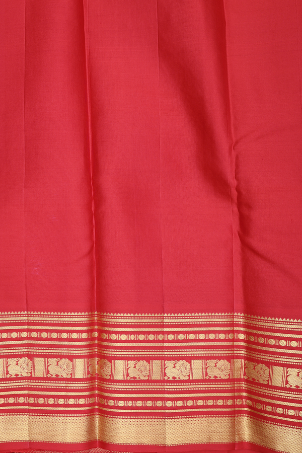 Kanchipuram Silk Saree In Scarlet Red With Zari Buttas