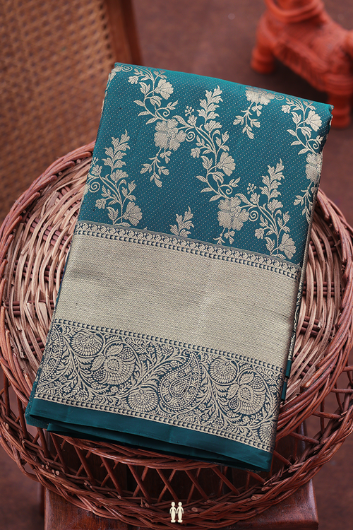Kanchipuram Silk Saree In Pine Green With Floral Design