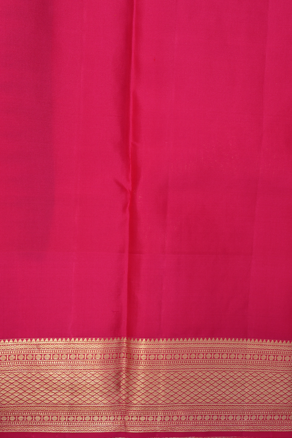 Kanchipuram Silk Saree In Green With Floral Buttas