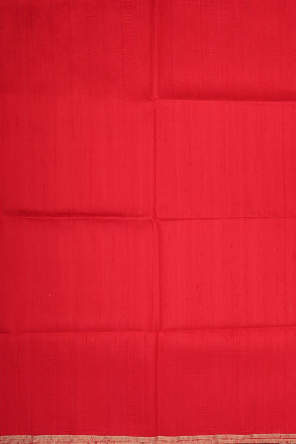 Raw Silk Saree In Chilli Red With Zari Pallu