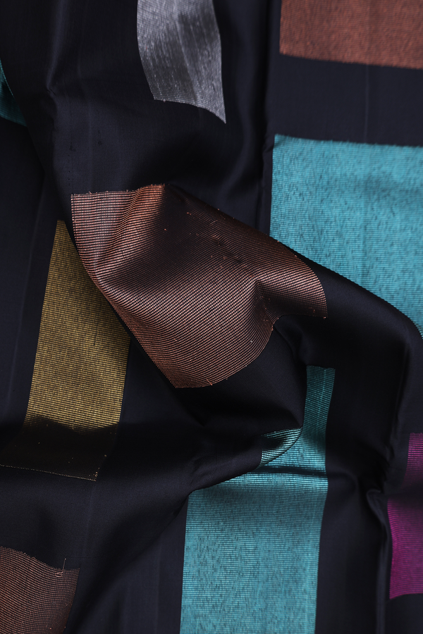 Kanchipuram Silk Saree In Black With Allover Design