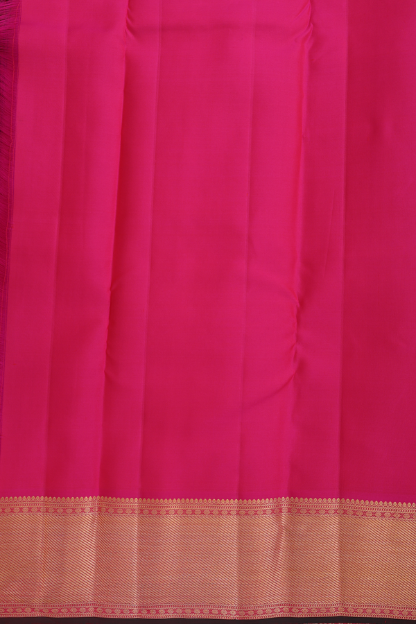 Kanchipuram Silk Saree In Bottle Green With Peacock Buttas