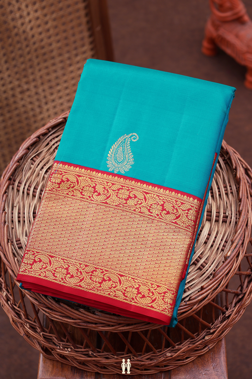 Kanchipuram Silk Saree In Cerulean Blue With Paisley Buttas