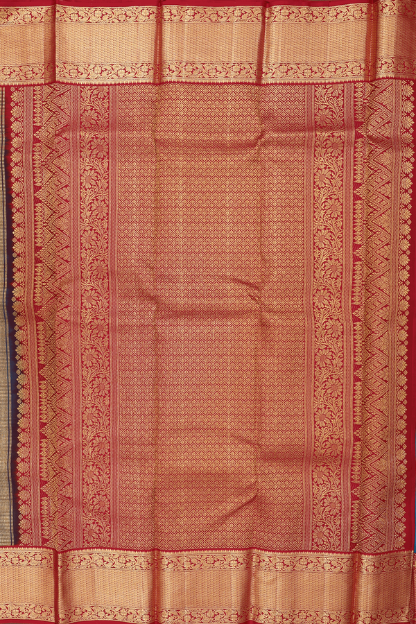 Kanchipuram Silk Saree In Cerulean Blue With Paisley Buttas