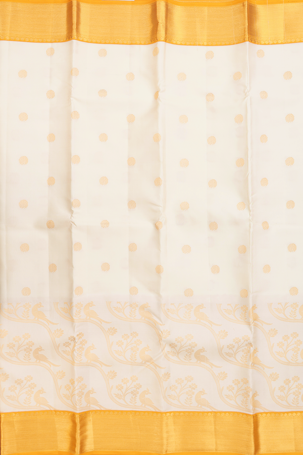 Kanchipuram Silk Saree In White With Zari Buttas
