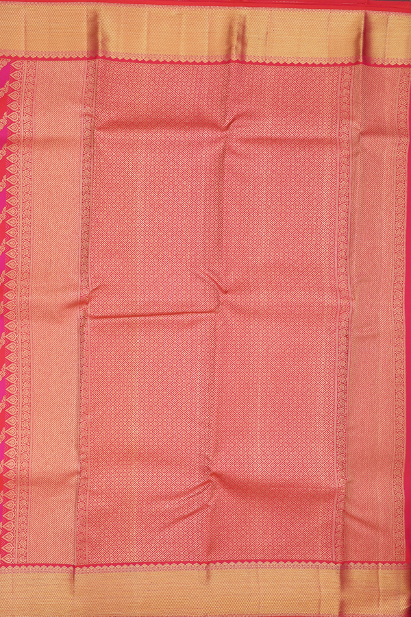 Kanchipuram Silk Saree In Shades Of Pink With Diagonal Design