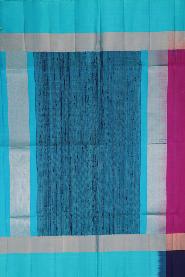 Raw Silk Saree In Magenta With Ganga Jamuna Border