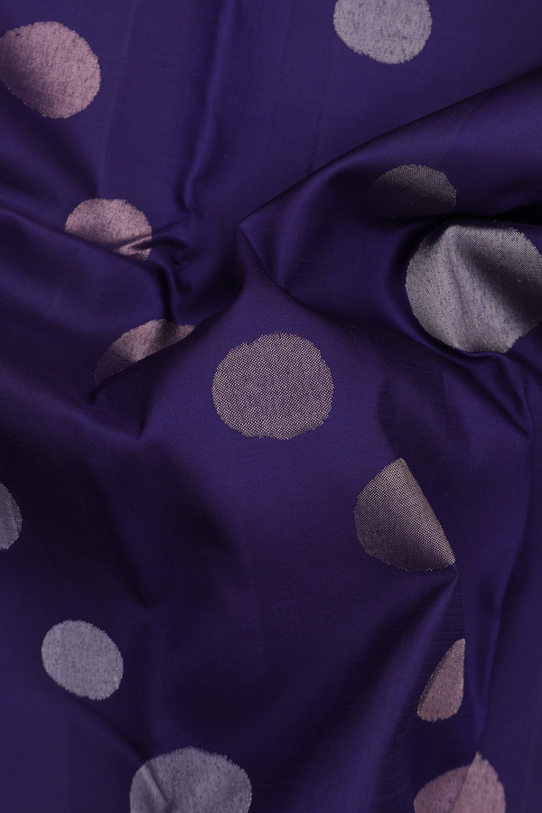 Kanchipuram Silk Saree In Navy Blue With Circle Motifs