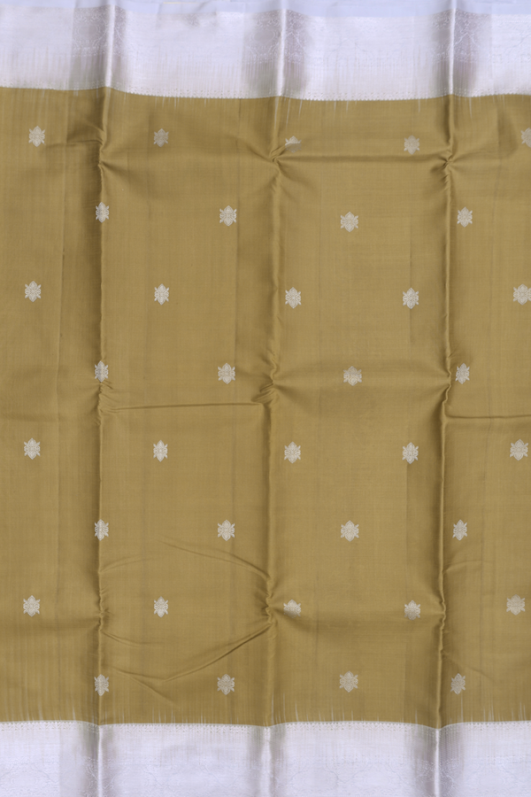 Kanchipuram Silk Saree In Dark Khaki With Floral Buttas