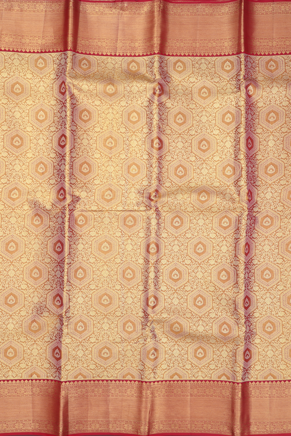Kanchipuram Silk Saree In Gold Tissue With Traditional Border