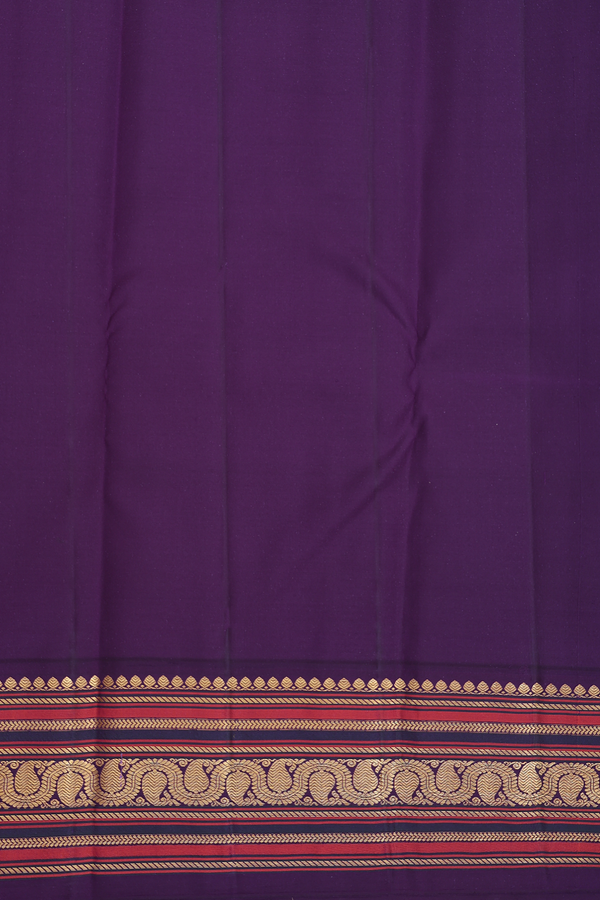 Kanchipuram Silk Saree In Parrot Green With Floral Buttis