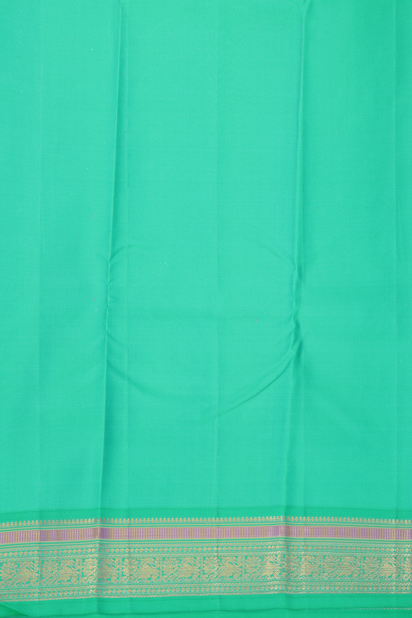 Kanchipuram Silk Saree In Berry Purple With Zari Buttas