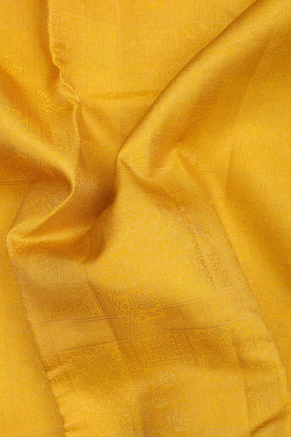 Kanchipuram Silk Saree In Yellow With Brocade Design