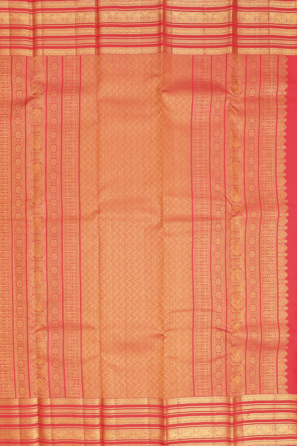 Kanchipuram Silk Saree In Chilli Red With Brocade Design