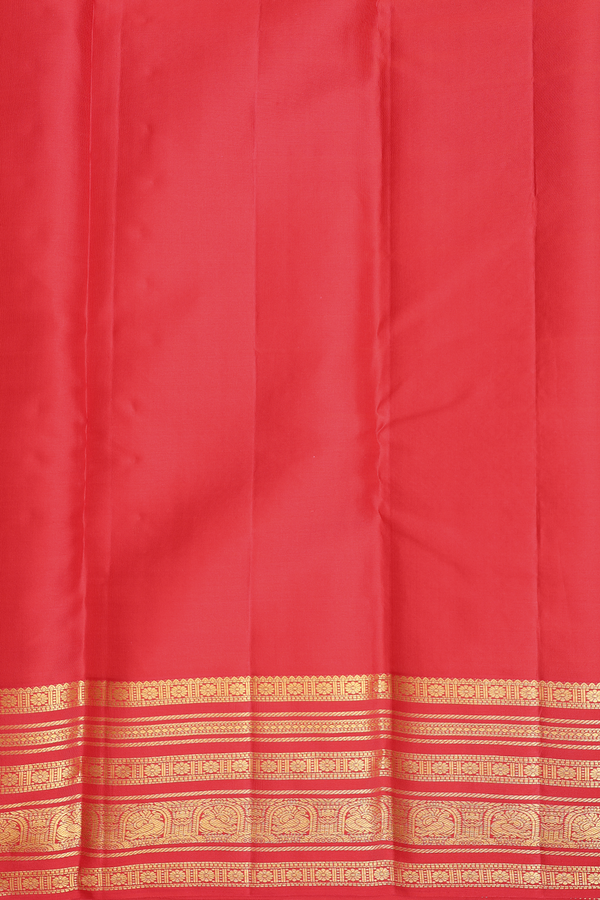 Kanchipuram Silk Saree In Chilli Red With Brocade Design
