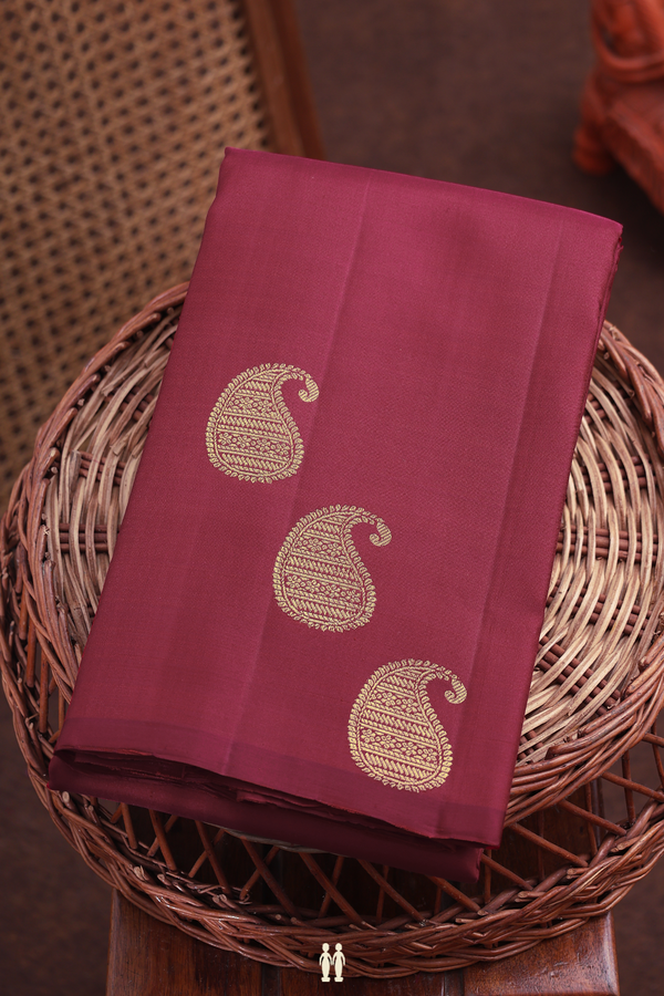 Kanchipuram Silk Saree In Red With Paisley Buttas