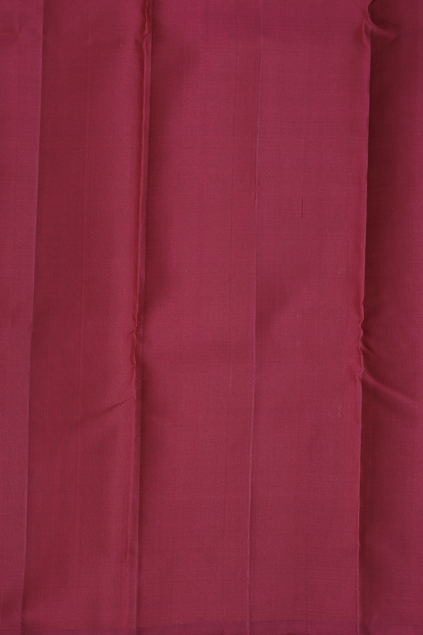 Kanchipuram Silk Saree In Red With Paisley Buttas