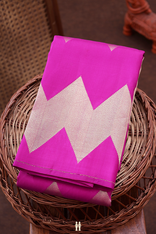 Kanchipuram Silk Saree In Magenta With Chevron Design