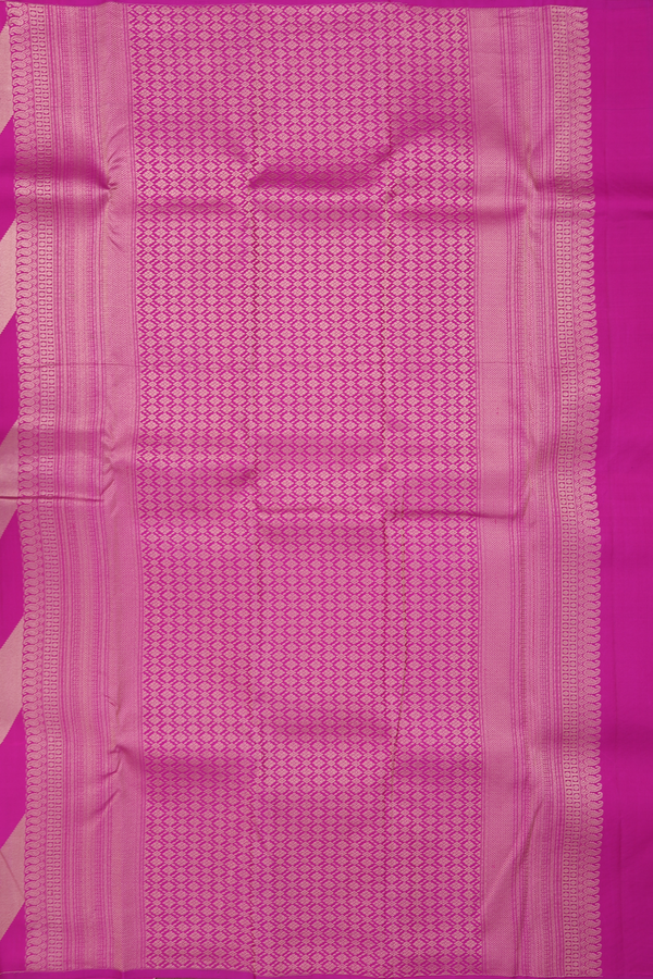 Kanchipuram Silk Saree In Magenta With Chevron Design