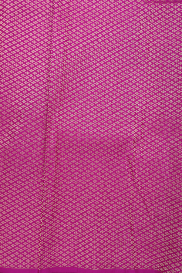 Kanchipuram Silk Saree In Magenta With Chevron Design