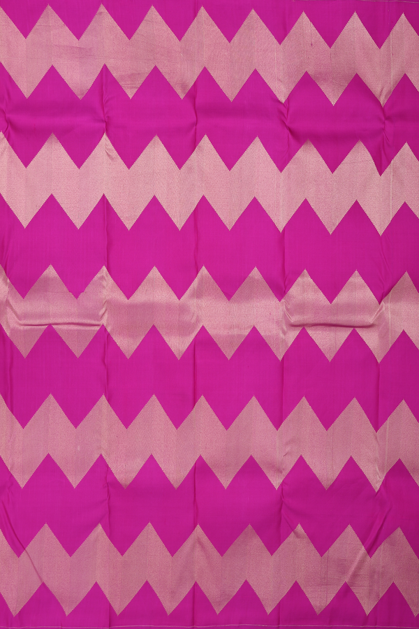 Kanchipuram Silk Saree In Magenta With Chevron Design