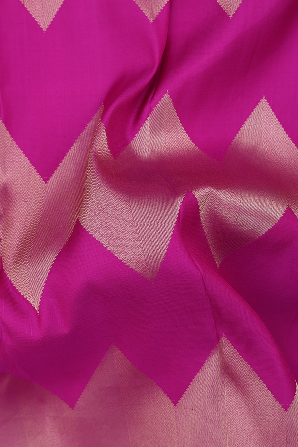 Kanchipuram Silk Saree In Magenta With Chevron Design