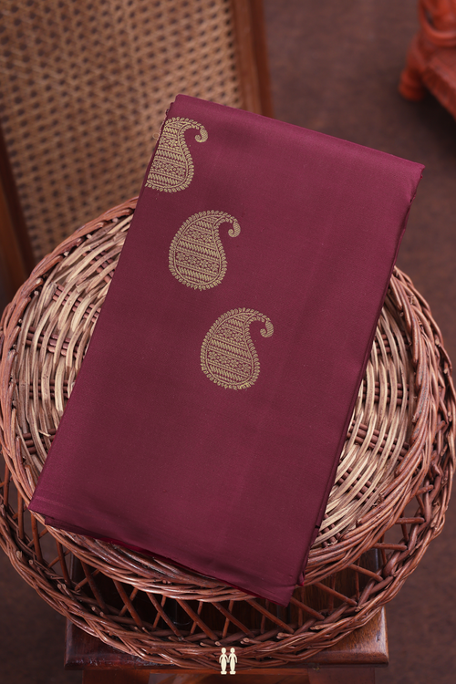 Kanchipuram Silk Saree In Red With Paisley Buttas