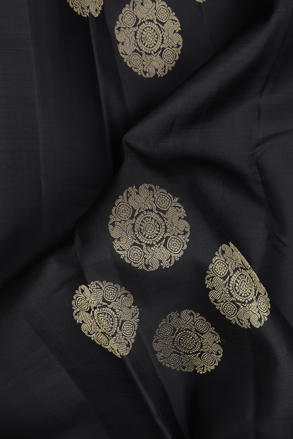 Kanchipuram Silk Saree In Black With Zari Motifs