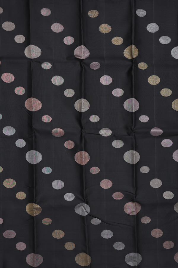 Kanchipuram Silk Saree In Black With Circle Motifs