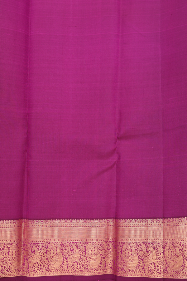 Kanchipuram Silk Saree In Green With Peacock Buttas