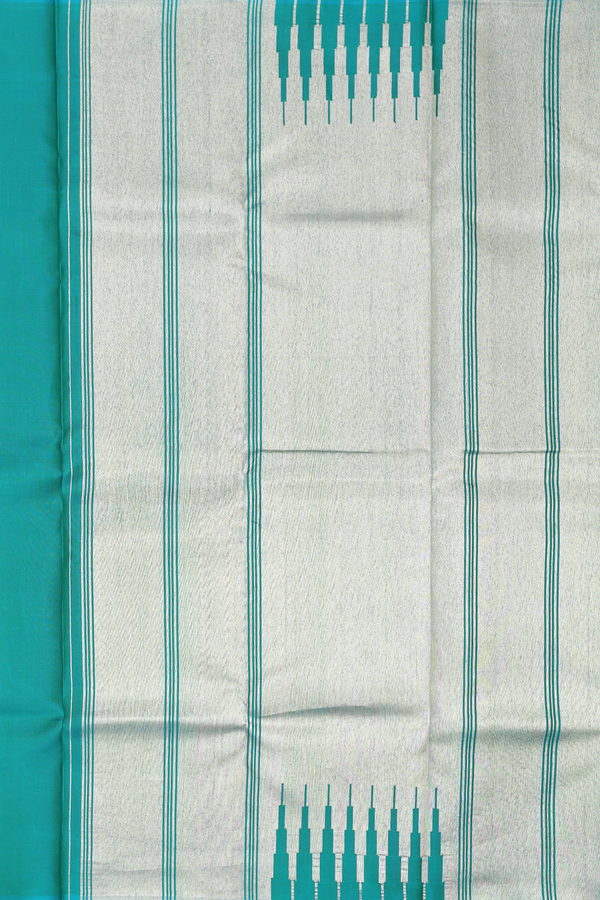 Kanchipuram Silk Saree In Green With Rising Border