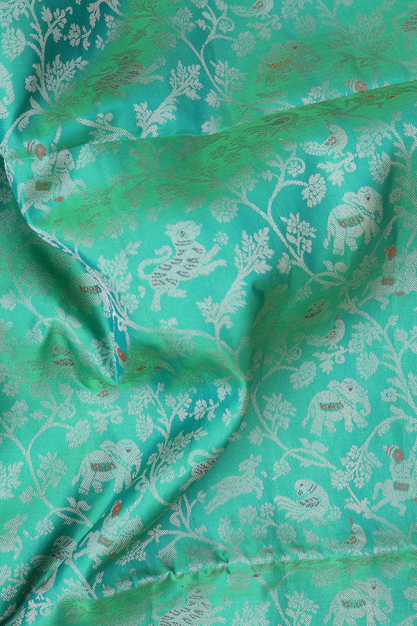Soft Silk Saree In Green With Vanasingaram Design