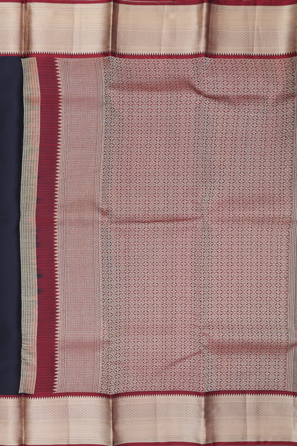 Kanchipuram Silk Saree In Black With Contrast Border