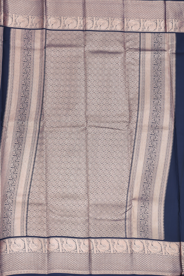 Kanchipuram Silk Saree In Green With Iruthalai Pakshi Buttas